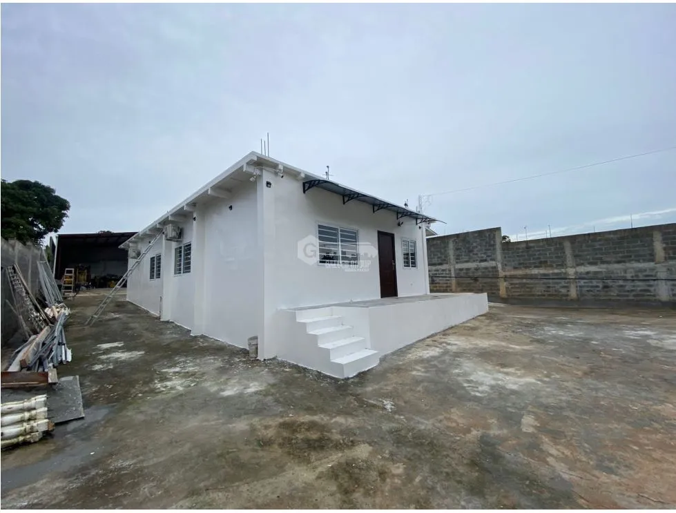商业空间 在 Pedregal 出租