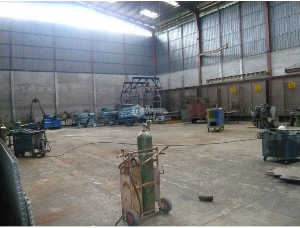 Warehouse for sale in Las Cumbres