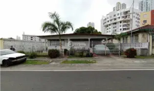 Дом в Parque Lefevre на продажу
