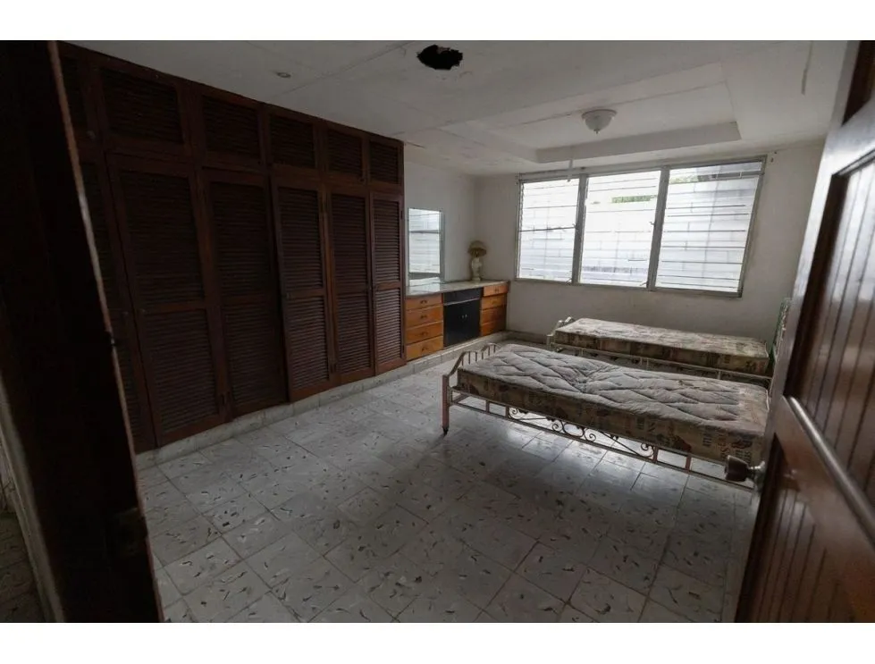 Дом в Parque Lefevre на продажу