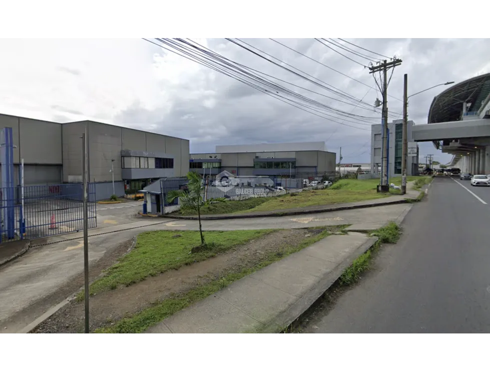 Warehouse for sale in Tocumen