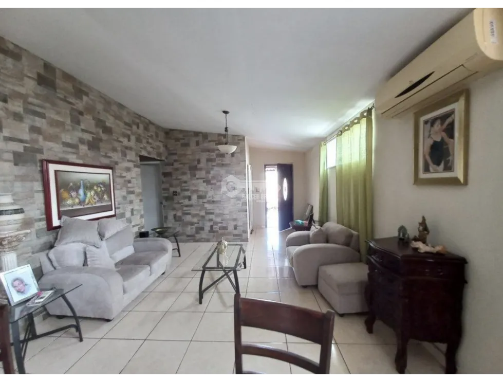 BRISAS DEL GOLF / 294M / 3 HABITACION / TERRAZA / 2 PARKIN  JC