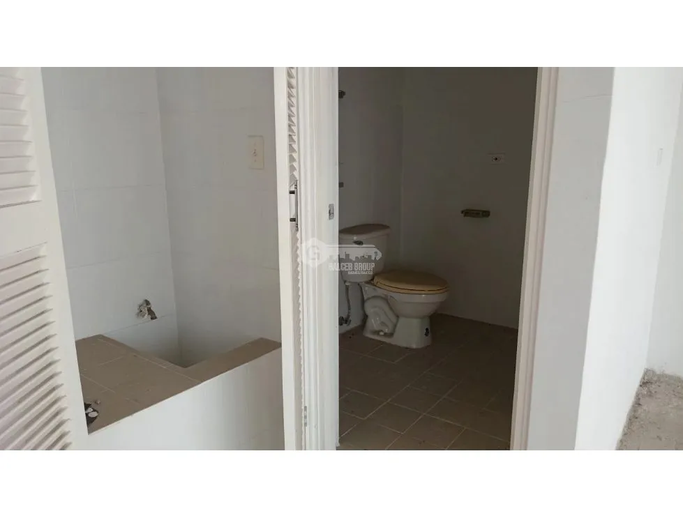 Office for rent in Condado del Rey