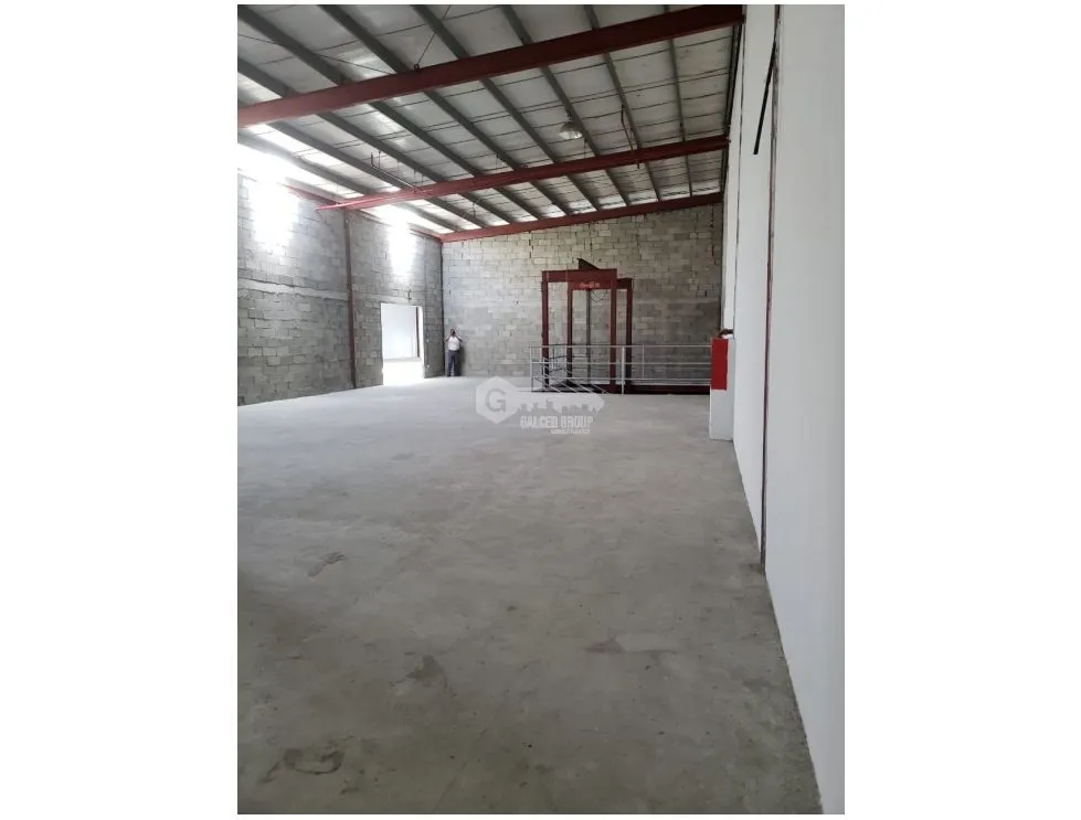 Warehouse for rent in Costa del Este