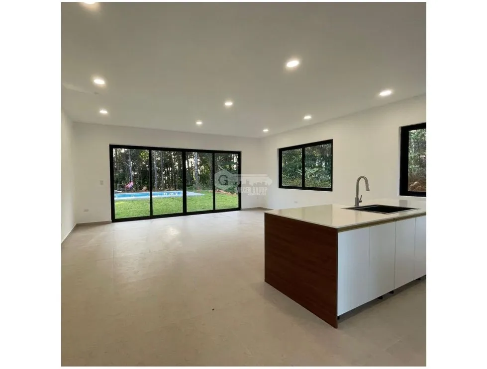 Single Family House for sale in Cerro Azul