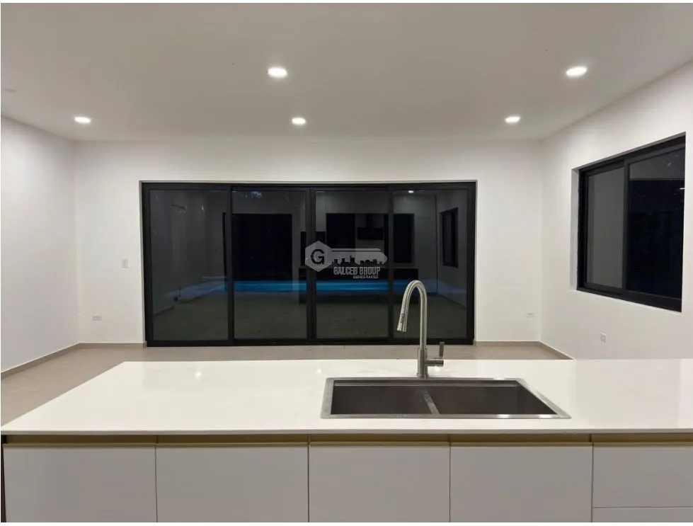 Single Family House for sale in Cerro Azul