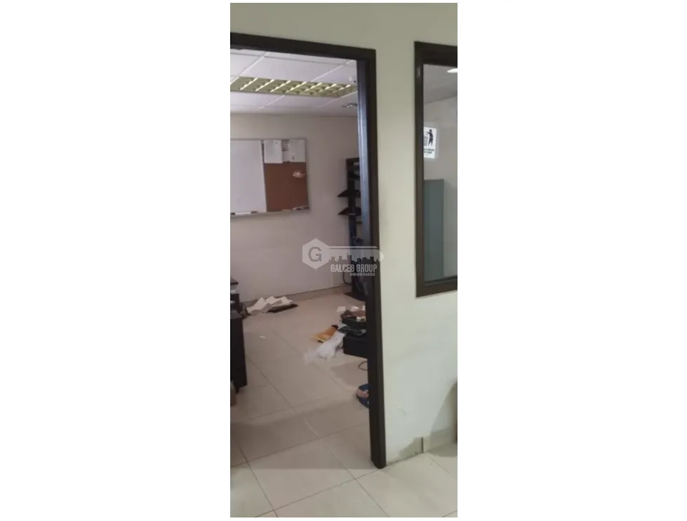 Office for sale in Parque Lefevre