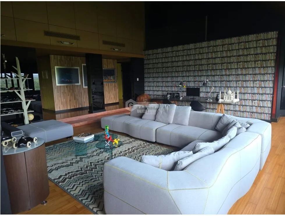Single Family House for sale in San Carlos