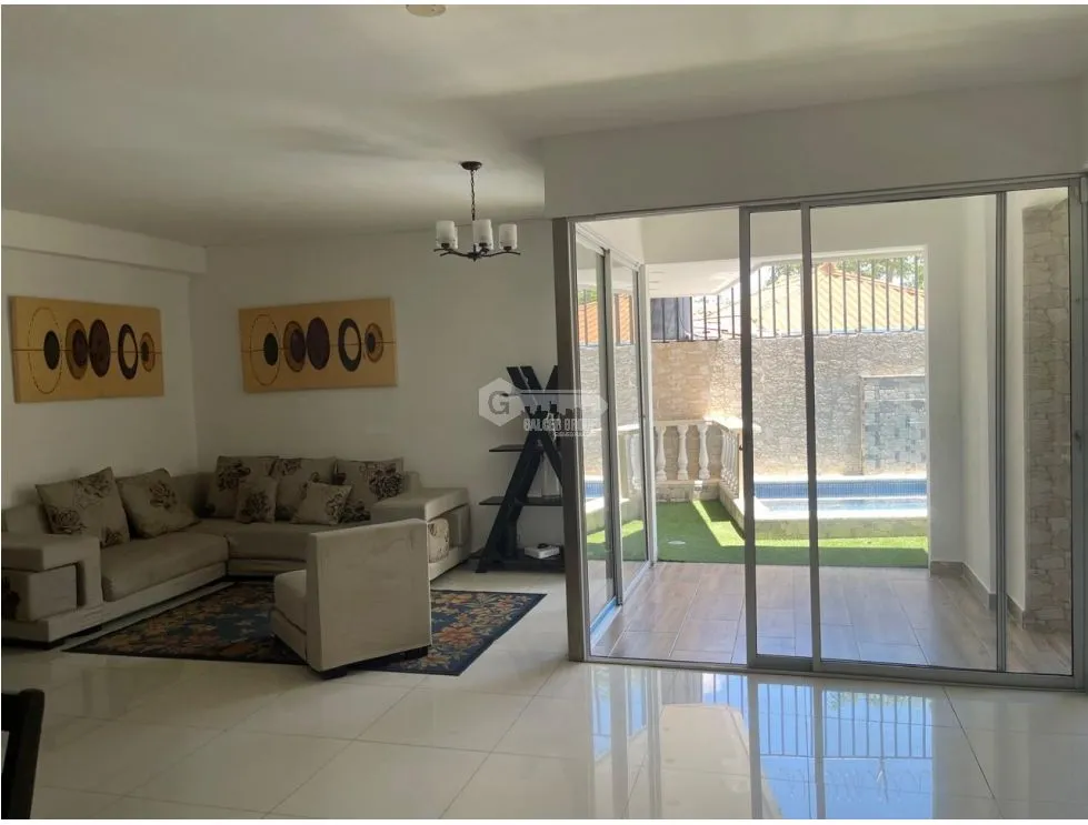 ALTOS DEL BOSQUE / EL DORAL / 392M / 4 HABITACION / 2 NIVEL / PISCINA