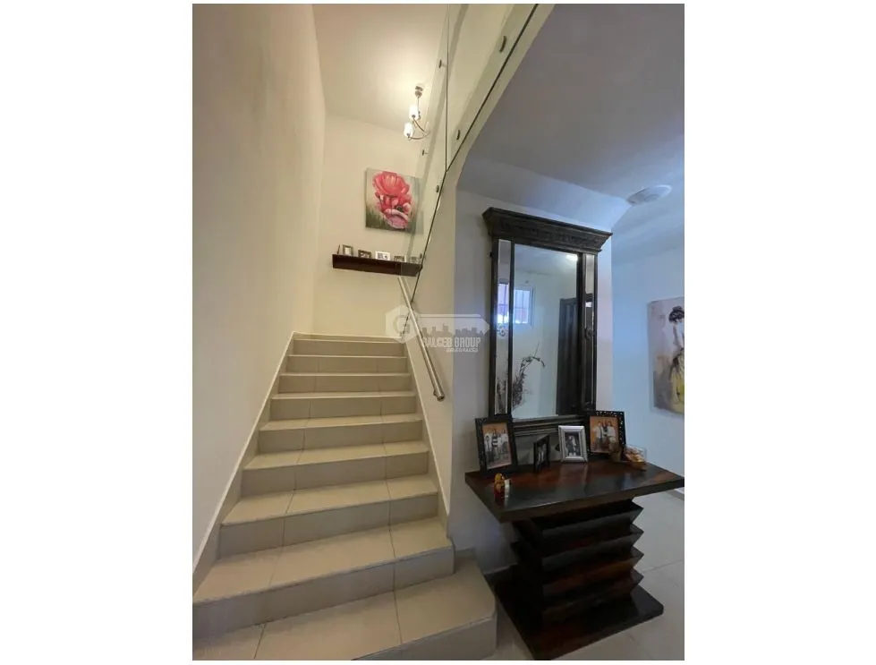 ALTOS DEL BOSQUE / EL DORAL / 392M / 4 HABITACION / 2 NIVEL / PISCINA