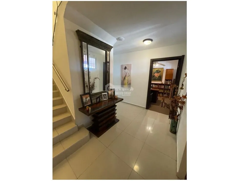 ALTOS DEL BOSQUE / EL DORAL / 392M / 4 HABITACION / 2 NIVEL / PISCINA