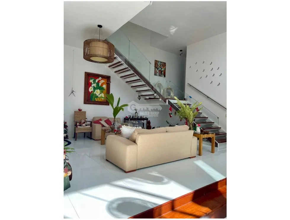Single Family House for rent in Via Porras