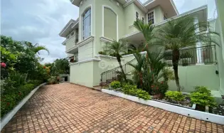 Single Family House for sale in Dos Mares