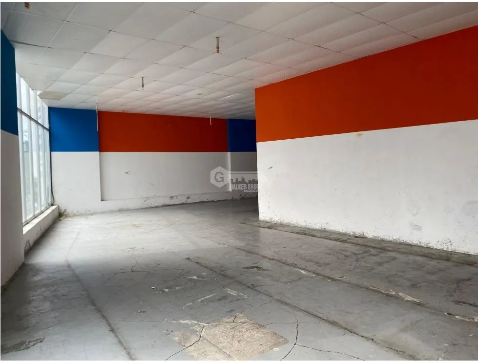 VIA ESPAÑA / PH PREMIUM / LOCAL / 254m2/ 2 ESPACIOS ABIERTOS / VACIO