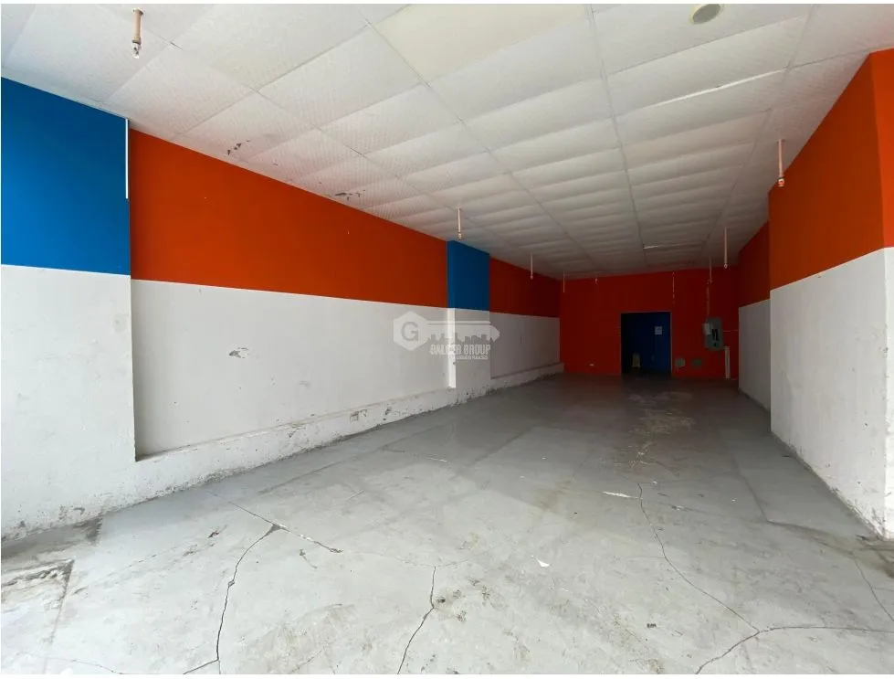 VIA ESPAÑA / PH PREMIUM / LOCAL / 254m2/ 2 ESPACIOS ABIERTOS / VACIO