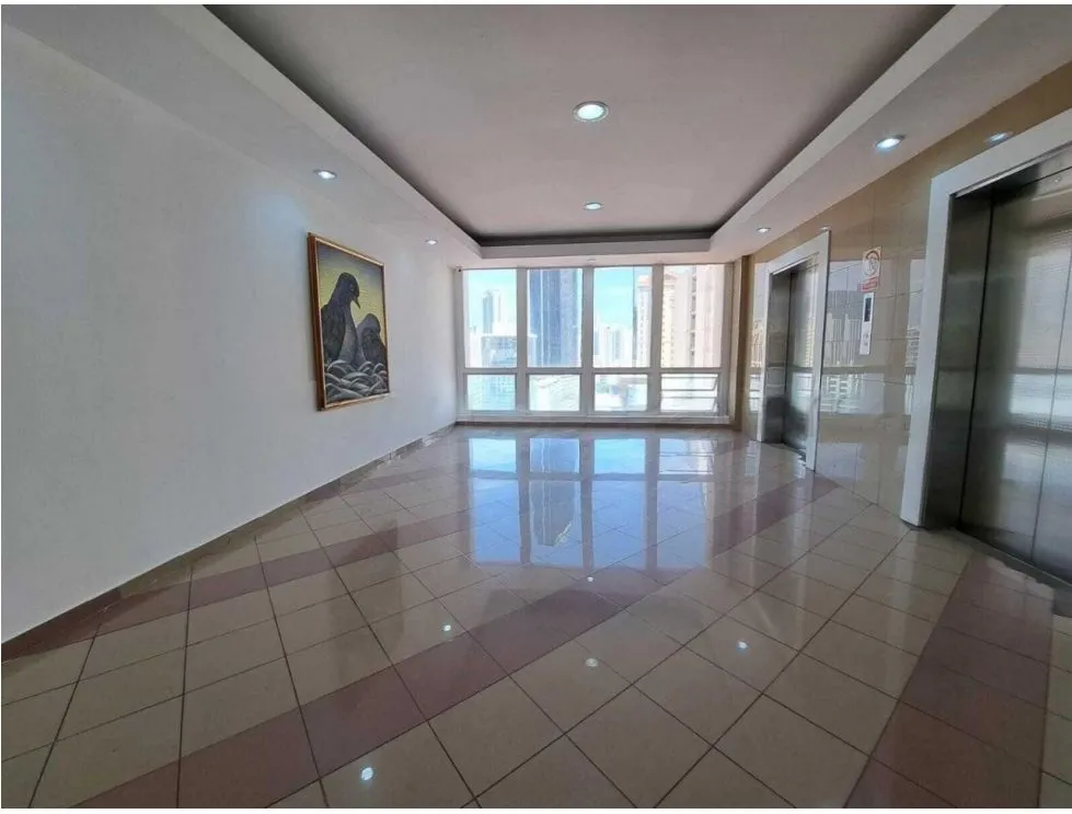 Office for rent in El Carmen