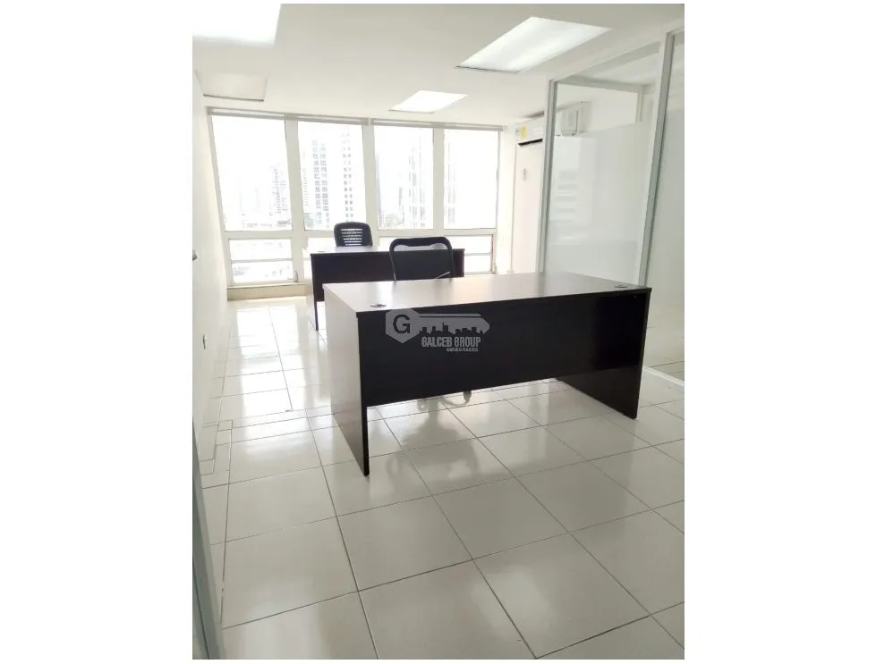 Office for rent in El Carmen