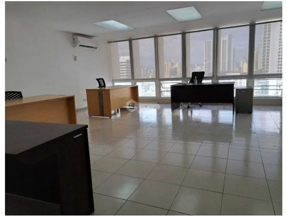 Office for rent in El Carmen