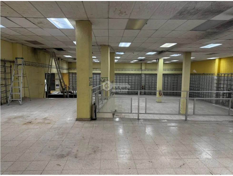 LOCAL / AVENIDA ANCON / 1485M / BODEGA  / OFICINAS / ANDEN / VACIO