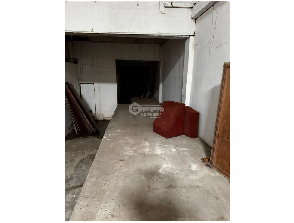 LOCAL / AVENIDA ANCON / 1485M / BODEGA  / OFICINAS / ANDEN / VACIO