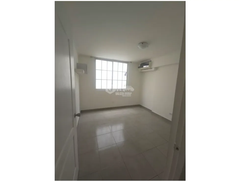 Apartment for sale in Llano Bonito