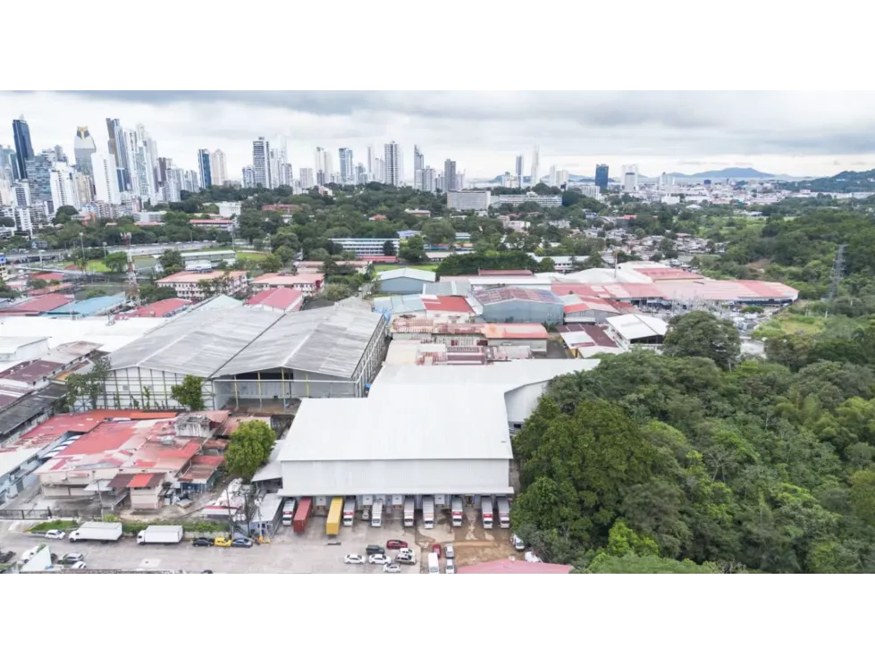 Warehouse for sale in Panama