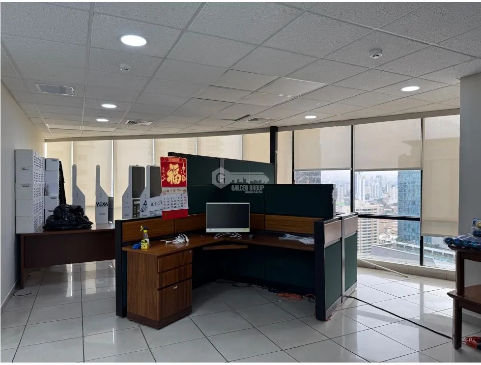 OFFICE / OBARRIO / GENERALLI TOWER / 360M2 / FURNISHED / 9 PARKING SPACES