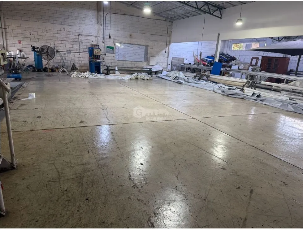 RIO ABAJO / WAREHOUSE WITH GATEHOUSE OFFICES / 5000M / CODE C-2 / RN1 JC