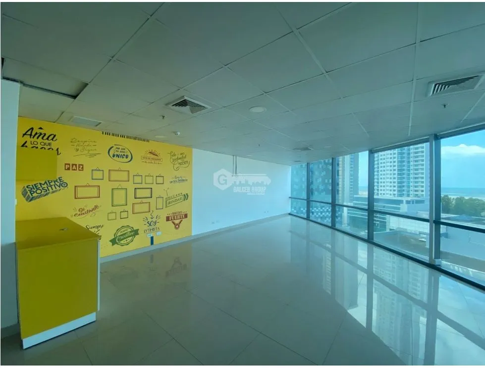 Office for sale in Costa del Este