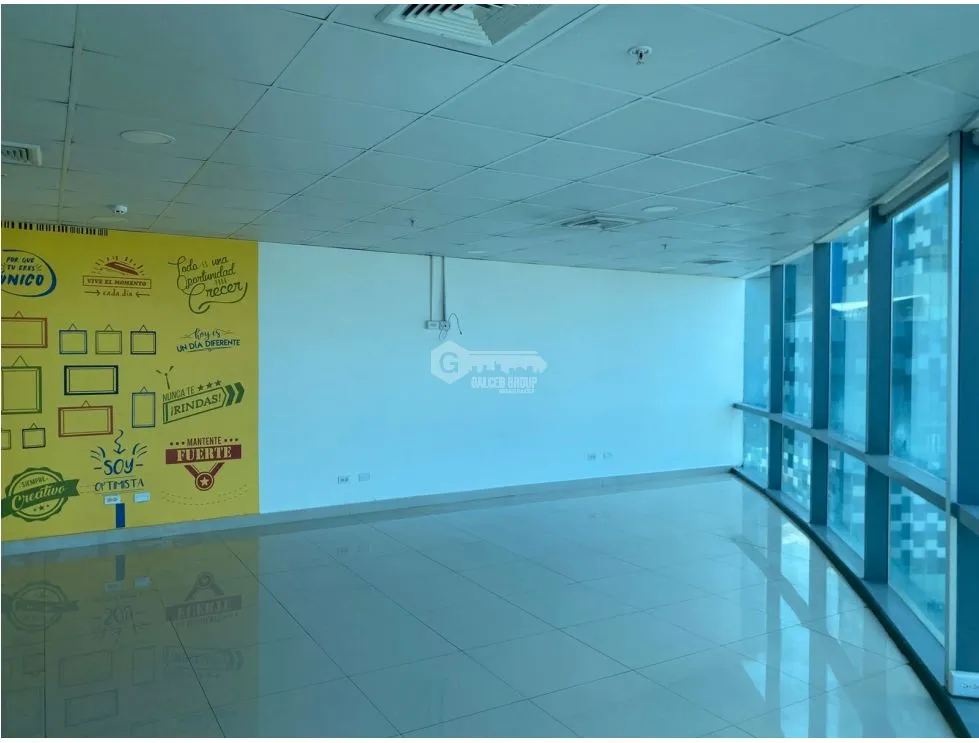 Office for sale in Costa del Este