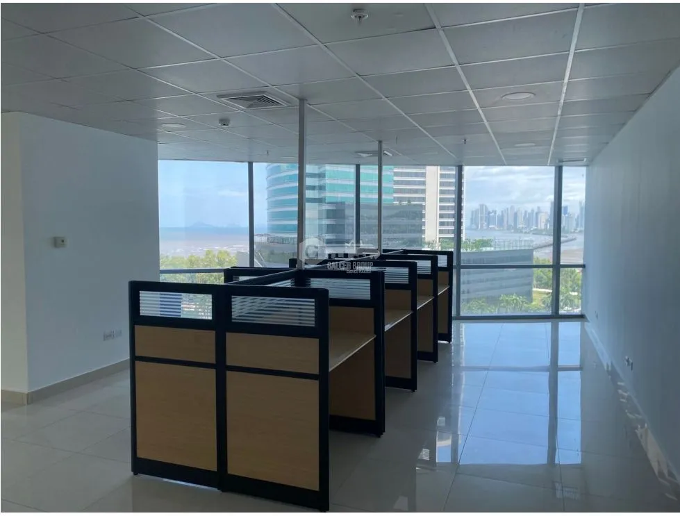 Office for sale in Costa del Este
