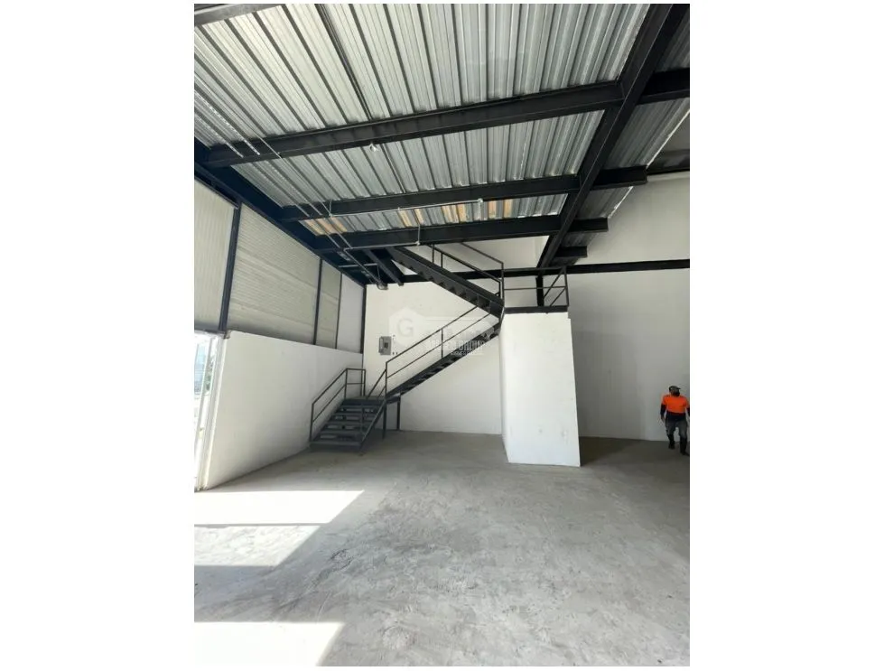 Warehouse for rent in Panama