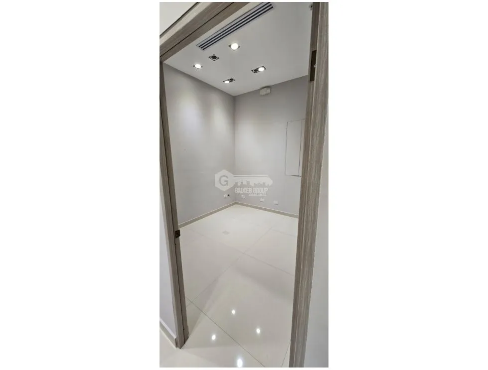 Costa del Este / Medical Office / Atrio Mall / 84M