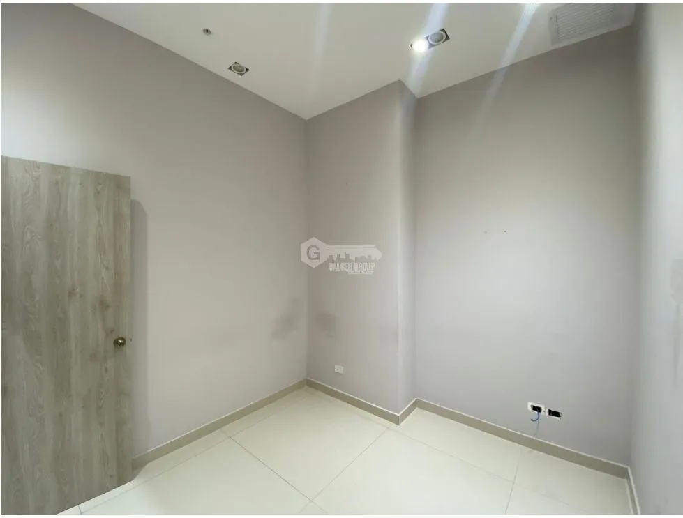 COSTA DEL ESTE / CONSULTORIO / ATRIO MALL / 84M