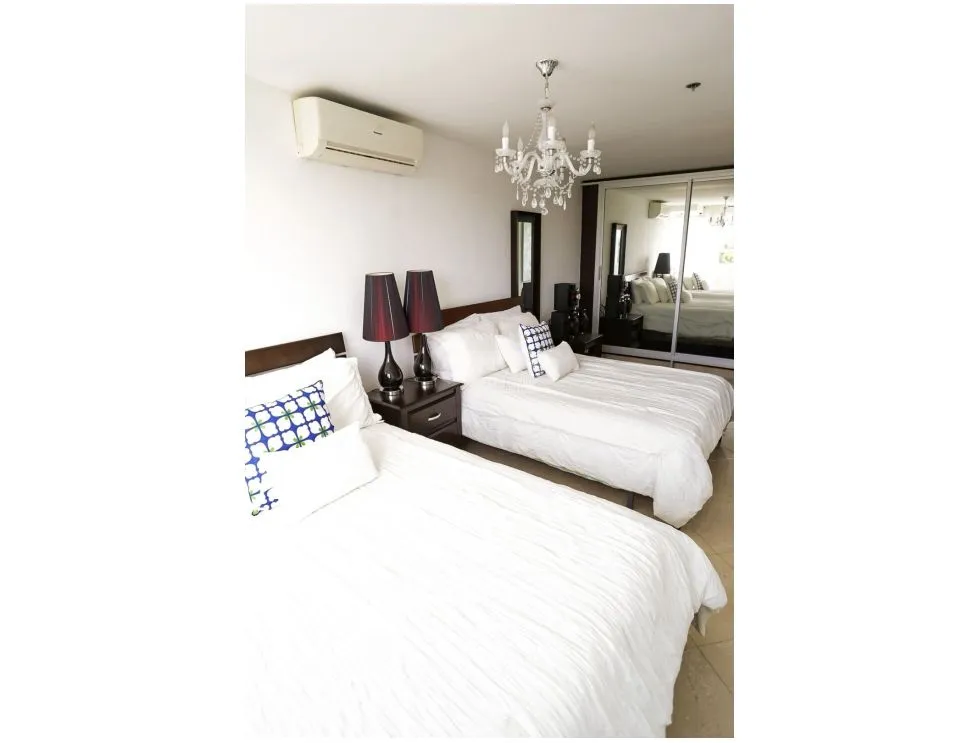 Single Family House for sale in San Carlos