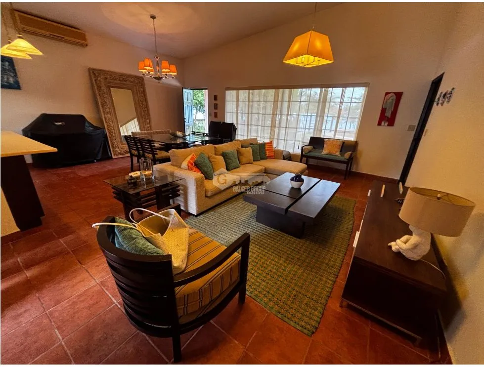 MARIA CHIQUITA / SAN MARINO OCEAN FRONT / 750M / BEACHFRONT