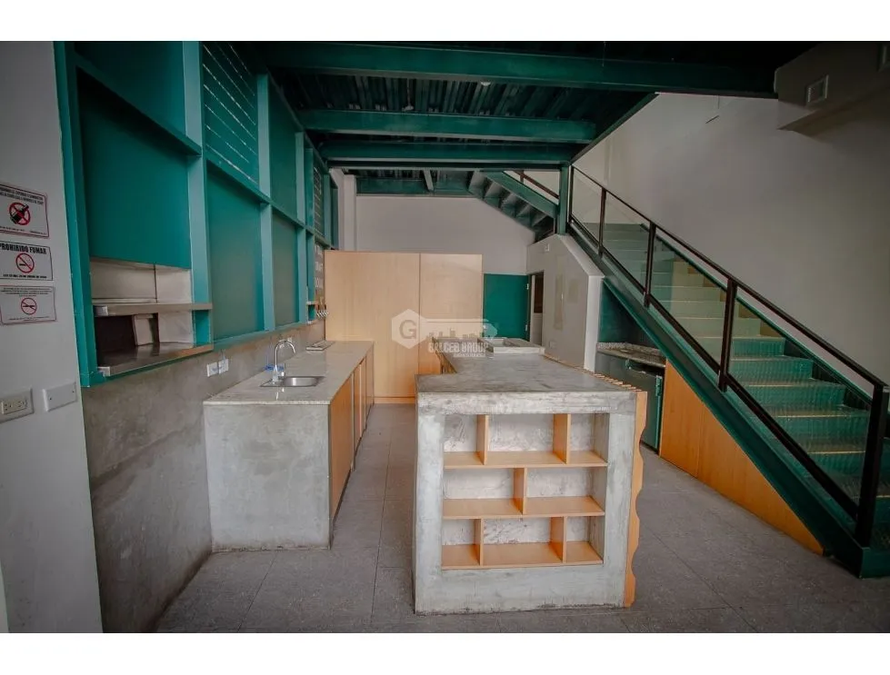 Espace commercial à San Francisco à louer
