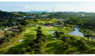 建筑很多 在 Brisas Del Golf 出售