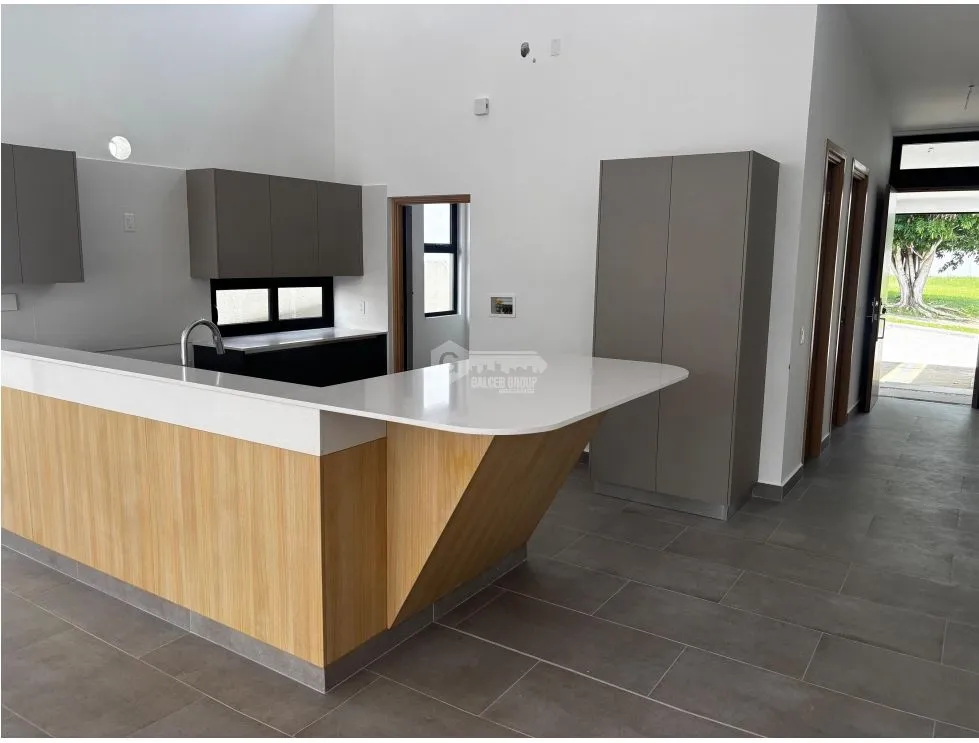 CONDADO DEL REY / ALTOS DE PANAMA / BARRIO ALTO / 410M / 3 HABITACION