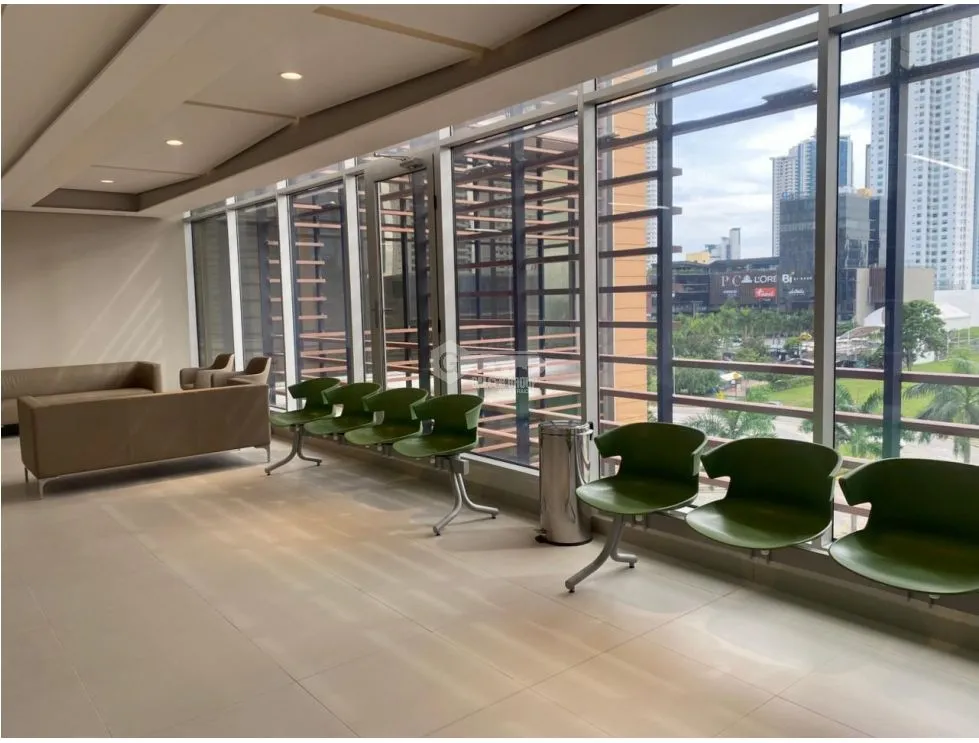 Office for sale in Costa del Este