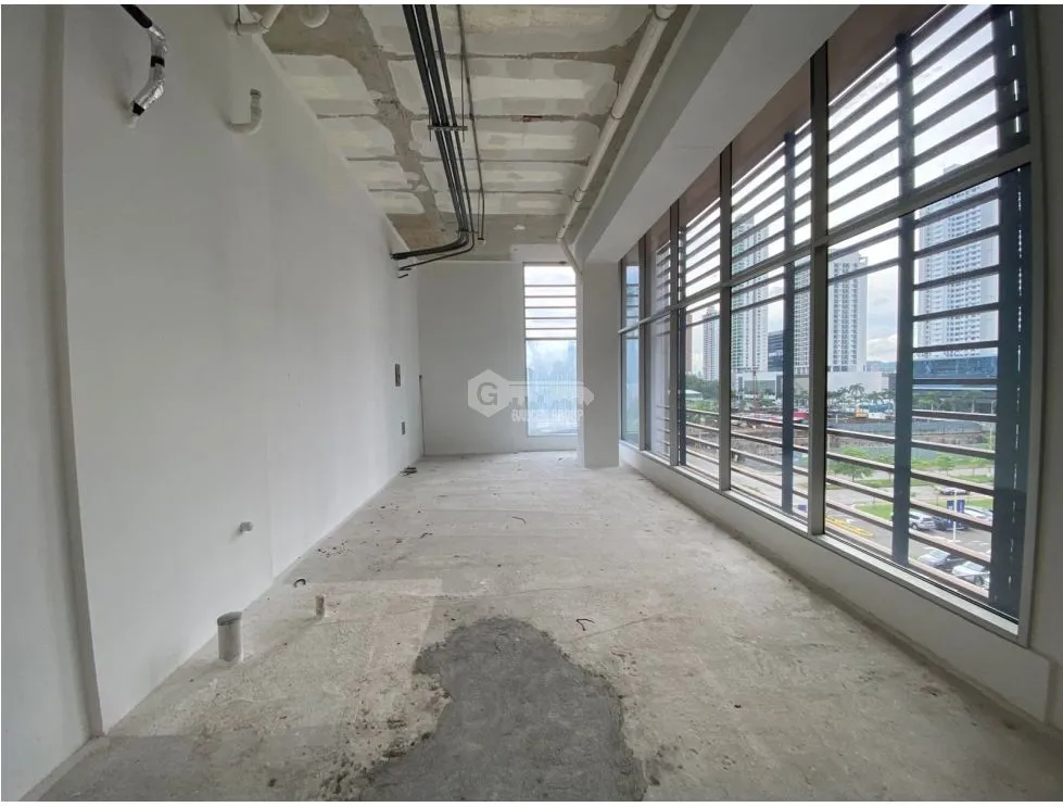 Office for sale in Costa del Este