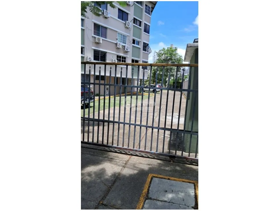 Appartement à Parque Lefevre à vendre