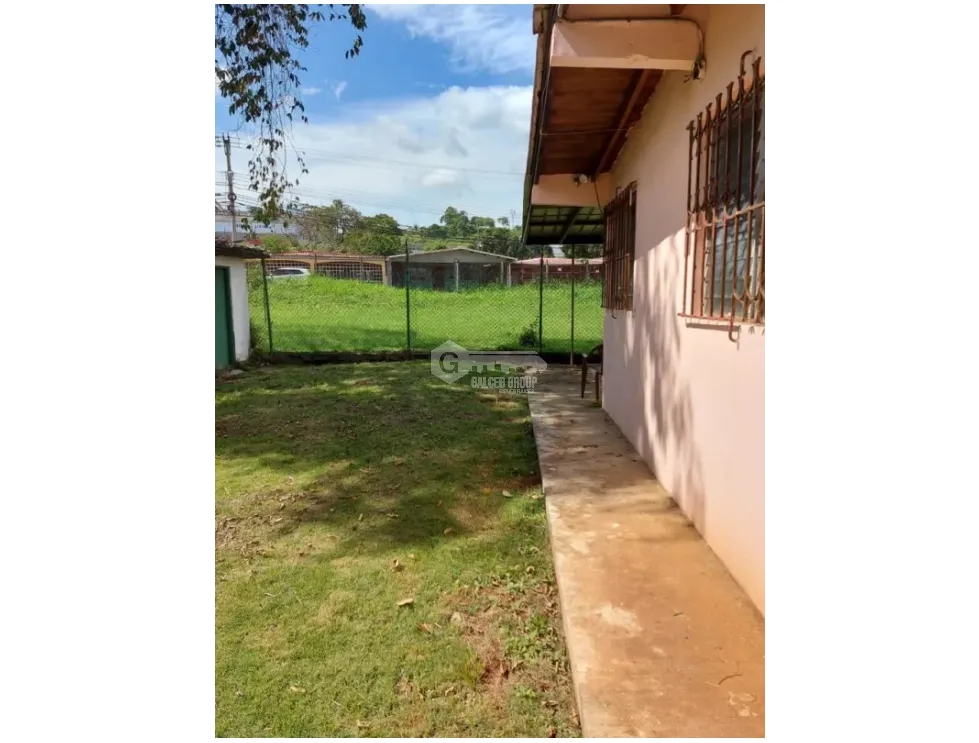 LA CHORRERA / FUENTES DEL CHASE / 425 M / 3 BEDROOM / CORNER PROPERTY