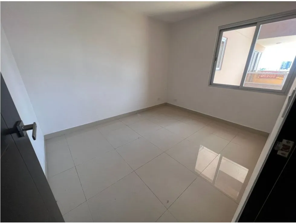 VIA ESPAÑA / EL CARMEN / 85m2 / LINEA BLANCA / 3 HABITACION