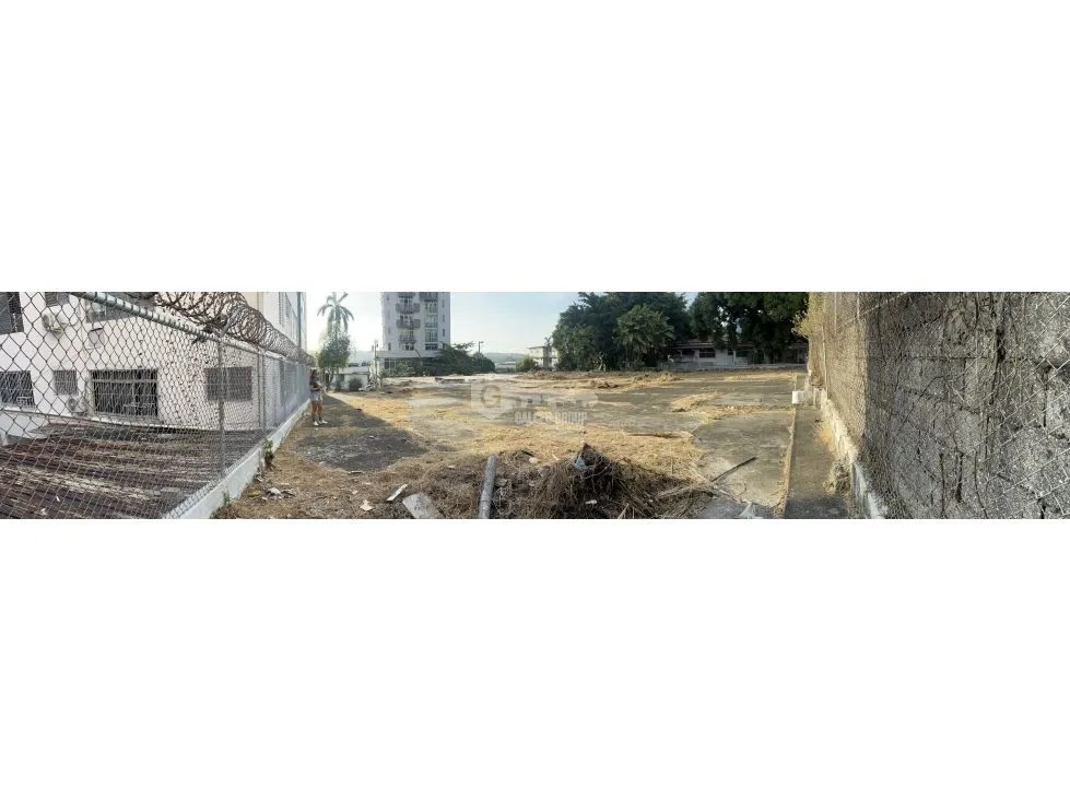 EL CANGREJO / COMMERCIAL LAND / RM1-C2 / 1421M / MAIN AVENUE