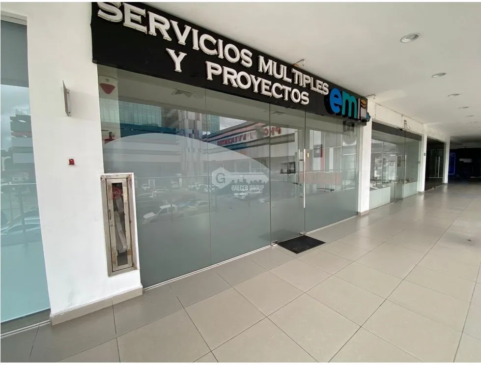 CONDADO DEL REY /  LOCAL COMERCIAL / CENTENNIAL / 106M / 5 DIVISIONES
