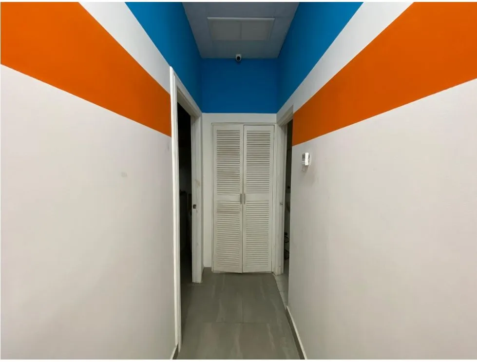 CONDADO DEL REY /  LOCAL COMERCIAL / CENTENNIAL / 106M / 5 DIVISIONES