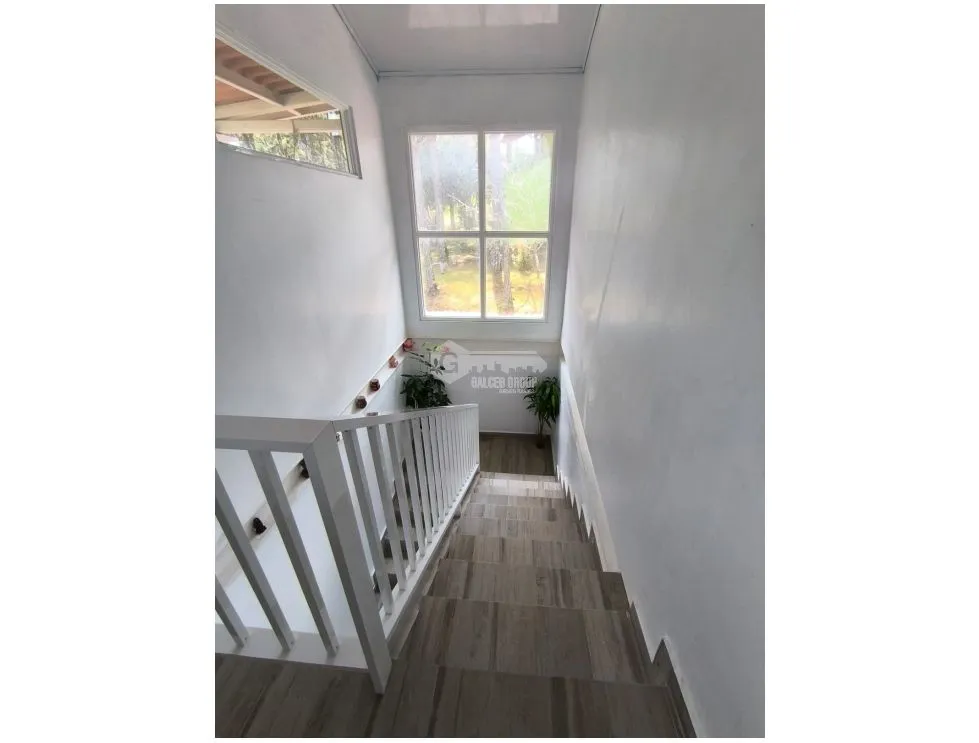 CERRO AZUL / 2000 M2 / 2 NIVELES / 4 HABITACIONES / CAMPESTRE