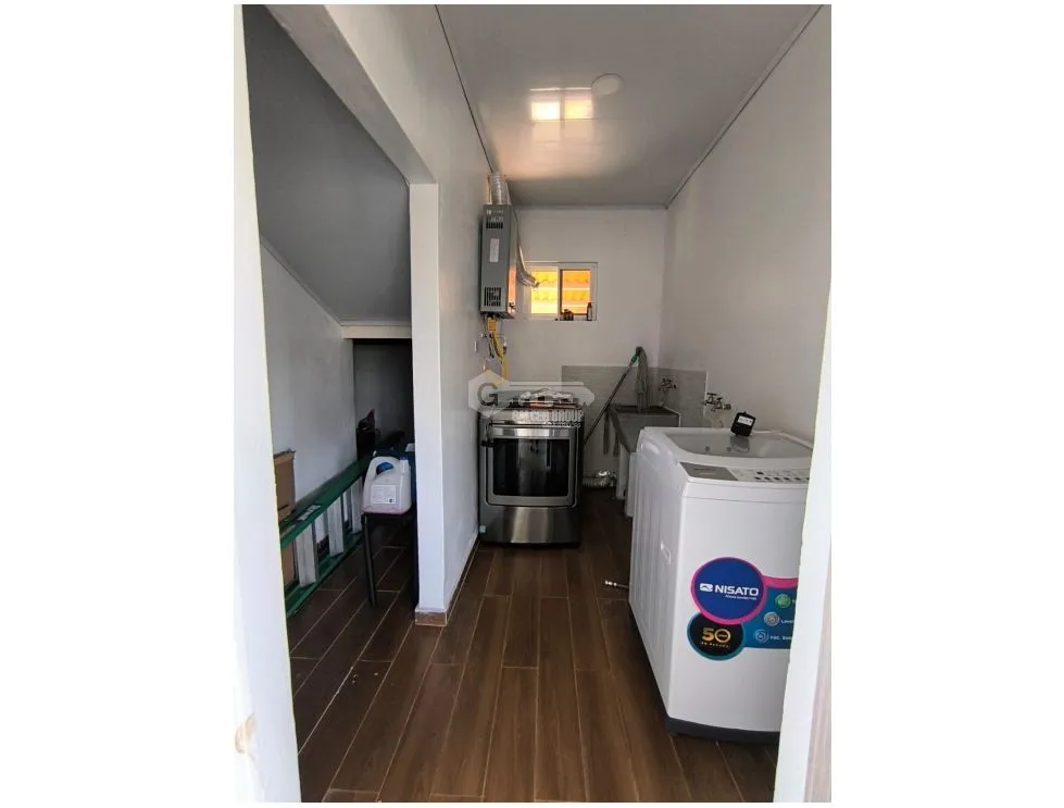 CERRO AZUL / 2000 M2 / 2 NIVELES / 4 HABITACIONES / CAMPESTRE