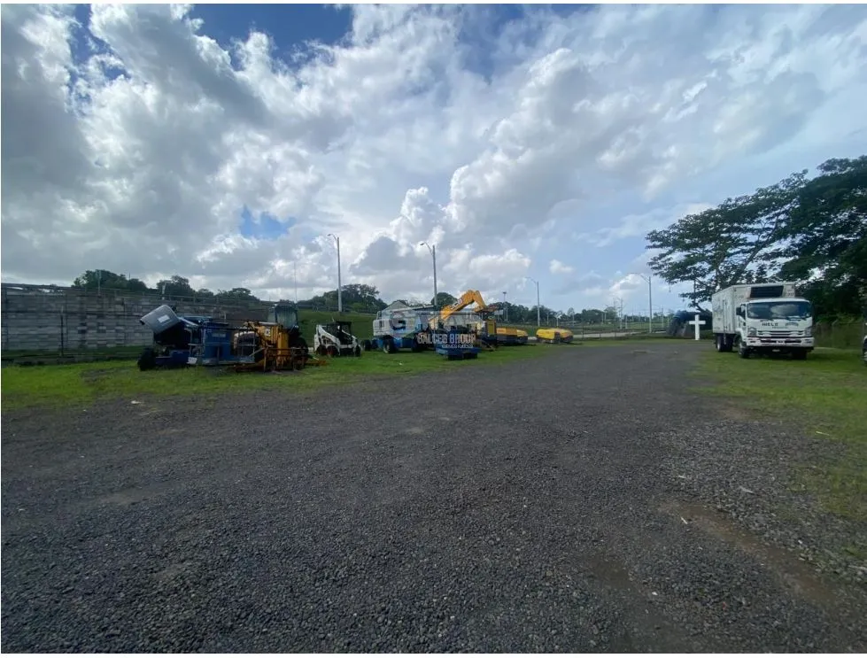 PEDREGAL / TERRENO COMERCIAL / PLAZA TERRANOVA / 4949M /J